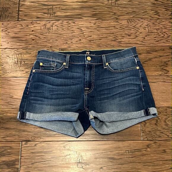 7 For All Mankind 3” Inseam Cuffed Shorts Size 29 - Picture 1 of 16